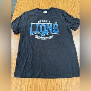 Lions super soft men’s size M t-shirt NFL